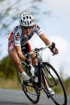 Почему у мужских велосипедов есть горизонтальная перекладина и женские велосипеды, как правило, не