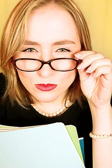 Почему Squinging помогает вам лучше видеть