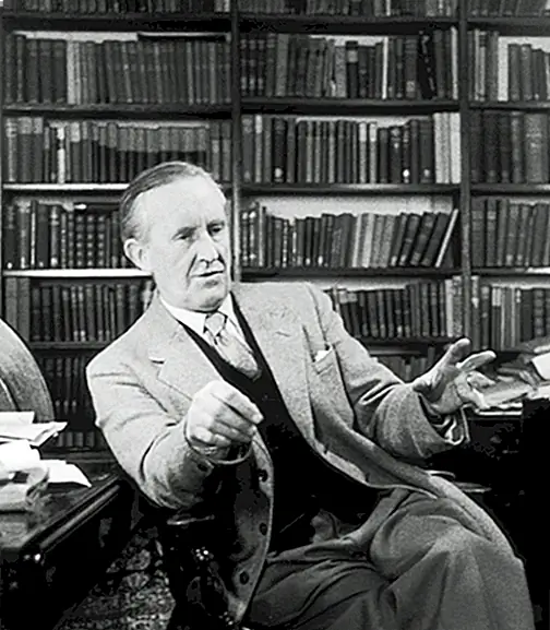 Этот день в истории: 2 сентября - конец Толкина