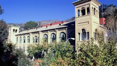 5 прекрасных городов менее чем в часе езды от Гранады