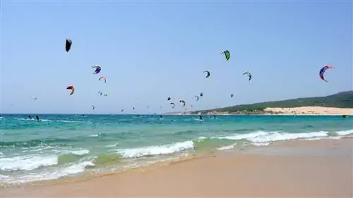 Тарифа – это гораздо больше, чем серфинг. Вы должны это обнаружить