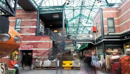 Марке Дофин.