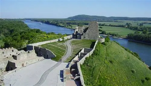 Замок Девин в Братиславе