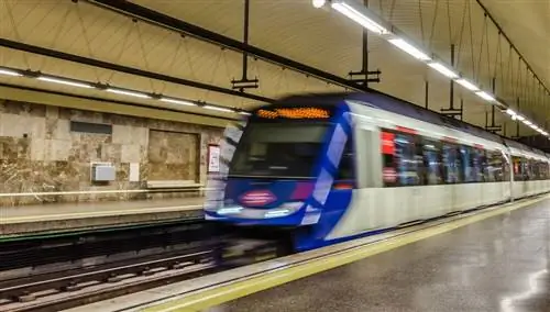 Переезд метро в Мадриде