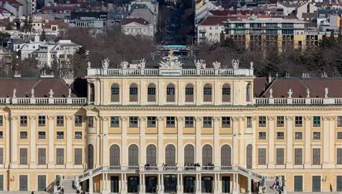 Дворец Шёнбрунн