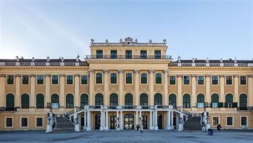 Дворец Шёнбрунн