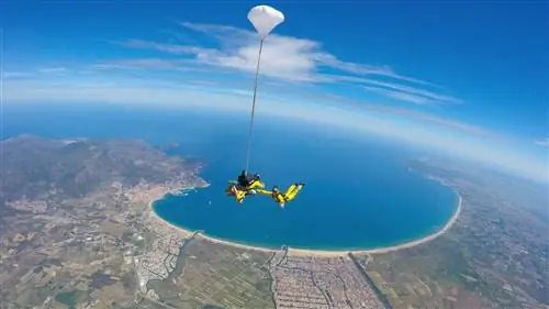 Жирона - провинция, которую можно посетить по суше, морю и воздуху