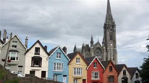 Коб, ирландский город, который когда-то был городом королевы