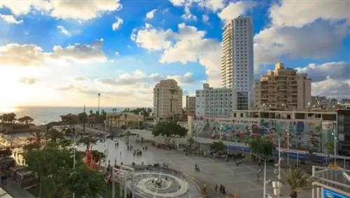 Площадь Ацмаут