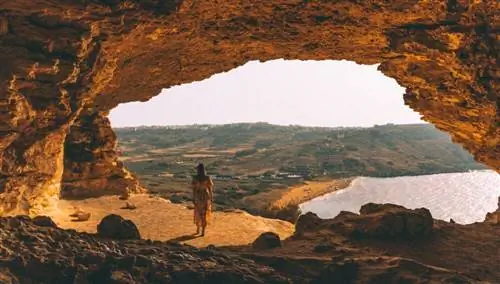 Пещера Таль-Микста