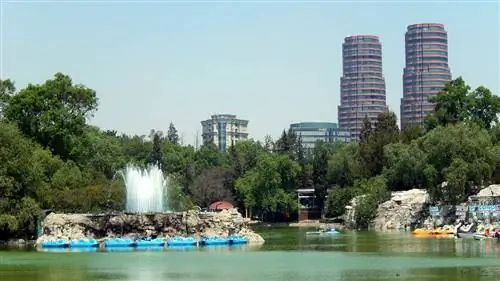 Лес Чапультепек: все, что вам нужно знать об этом городском парке в Мехико