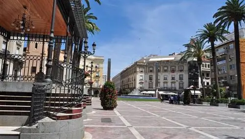 Пласа де лас Монхас, Уэльва