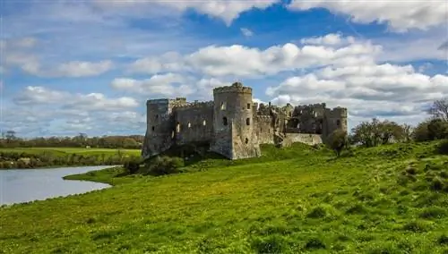 Уэльс - регион Европы с наибольшим количеством замков на квадратный метр.