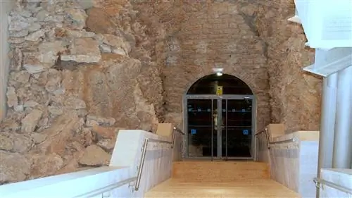 Французская пещера: история и где ее найти