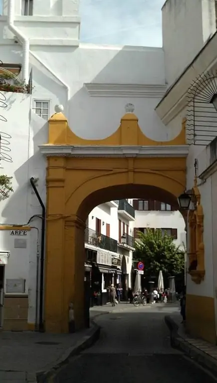 Постиго-дель-Асеите, Севилья