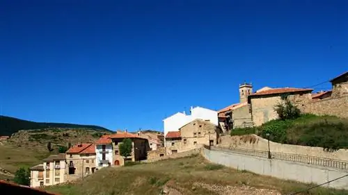 Где находится самый высокогорный населенный город во всей Испании?