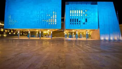 Дом Парламента