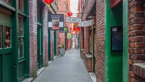 Аллея Фан-Тан, Канада