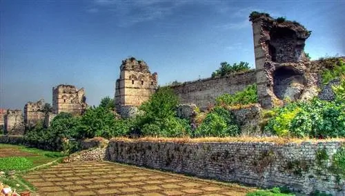 Стамбульская стена