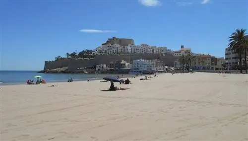 Северный пляж Пеньисколы