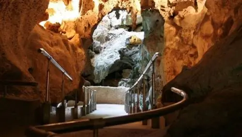 Пещера чудес