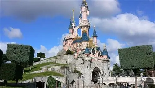 Парижский замок Диснейленд