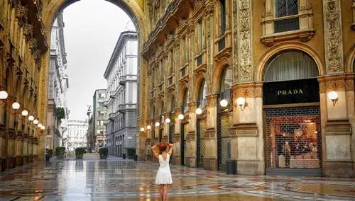 Милан, Италия