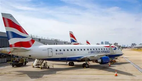 Советы, которые помогут преодолеть страх перед самолетами