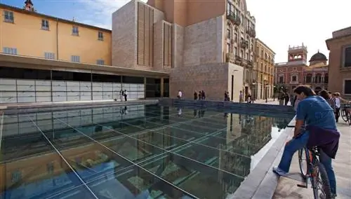 Археологический центр Ла-Альмойны