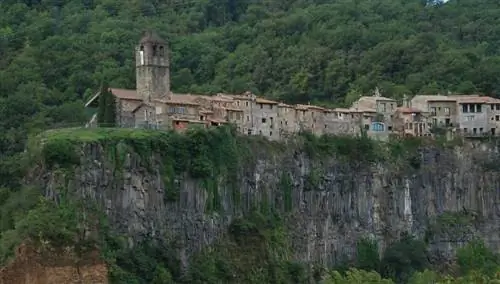 Кастельфолит-де-ла-Рока