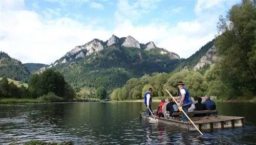 Сплав по реке Дунаец в Пенинах