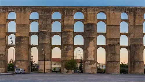 Средневековый акведук. элвас