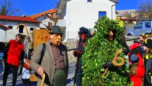 Шкоромати. древние маски