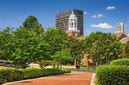 30 живописных мест, где можно размять ноги этой весной