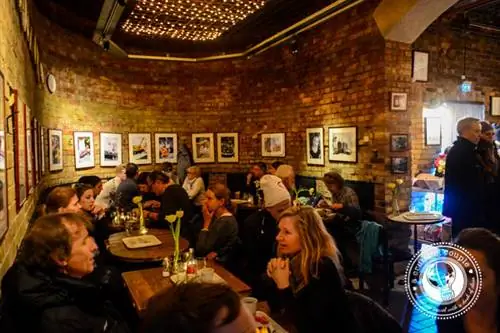 Кофейня Вольтер-j.webp