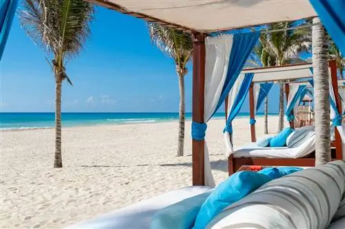 Найдите оазис только для взрослых с Oasis Hotels & Resorts