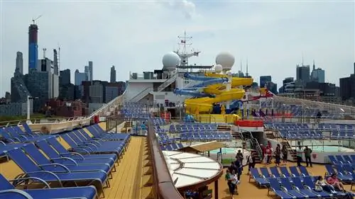 Барьеры на пути круизного суда все еще существуют