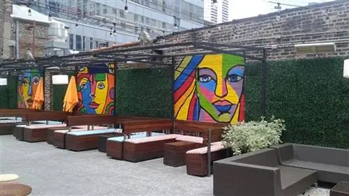 Прикоснись к небу в Чи: лучшие бары на крышах города