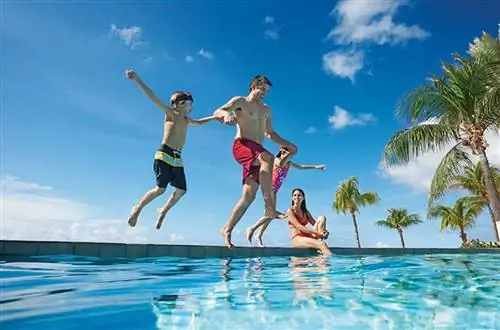 Путешествуйте с уверенностью в AMResorts