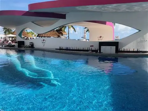 Отправьтесь в кулинарное путешествие на курорте Temptation Cancun Resort