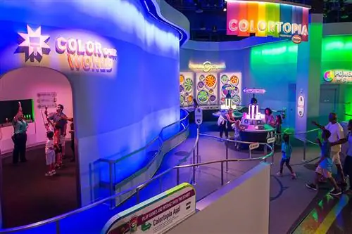 Epcot приветствует Colortopia