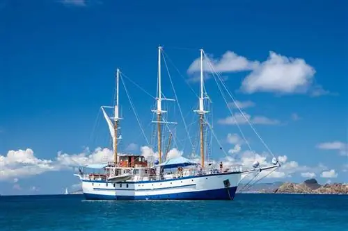 Сент-Винсент и Гренадины в центре внимания малых кораблей