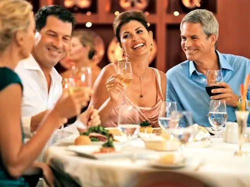 Ужин в открытом море с компанией Paul Gauguin Cruises