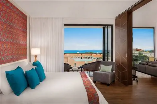 Наслаждайтесь ультра-шикарным комфортом в The Fives