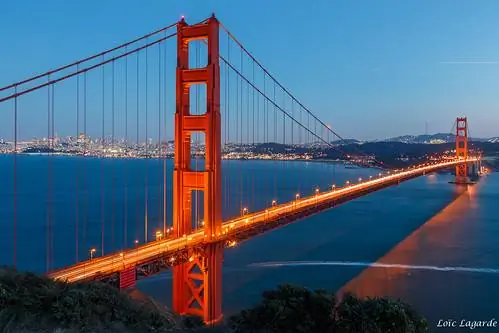 Золотые ворота ночью