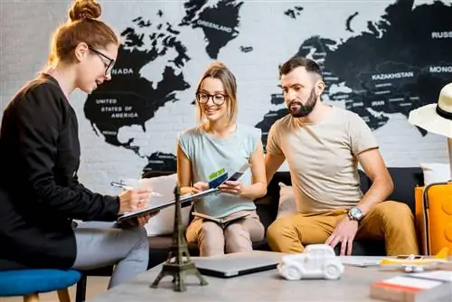 Агент агенту: работать агентом на дому или иметь обычный офис