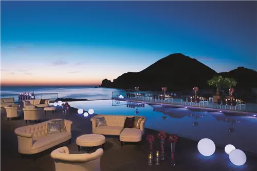 Деловая встреча в раю