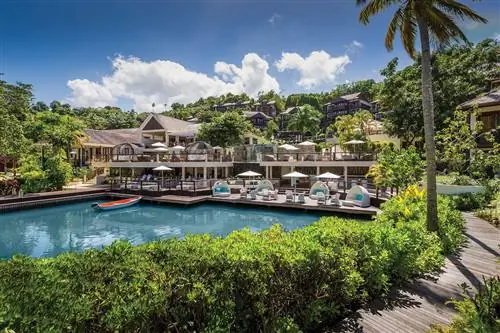 Распродажа «Мартовское безумие» в отеле Marigot Bay Resort & Marina