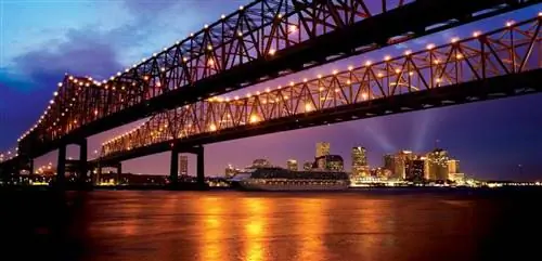 Исследуйте Новый Орлеан: склад/район искусств