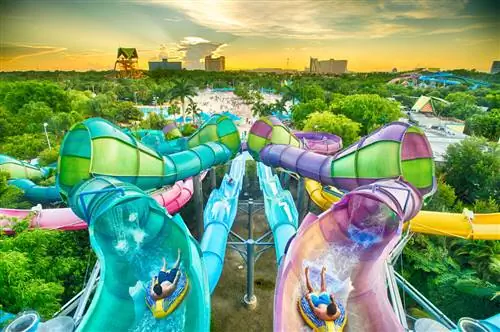 Крутая летняя вечеринка Aquatica Orlando возвращается